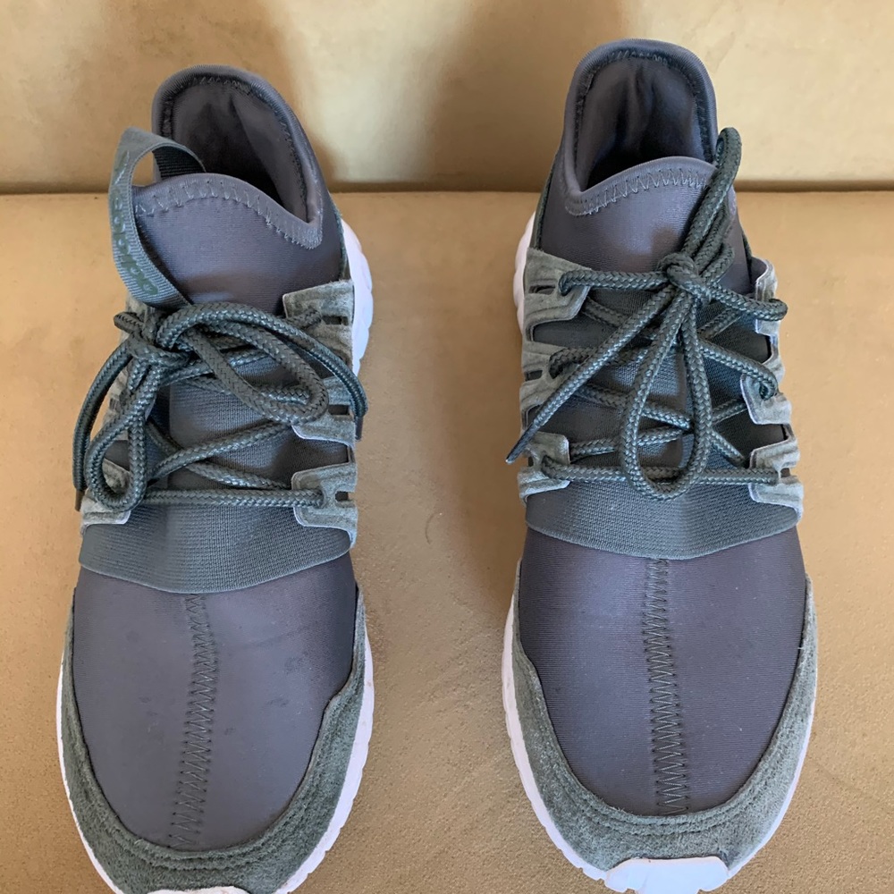 Adidas tubular shoes
